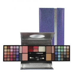 Designer Brand Strictly Beauty Kit